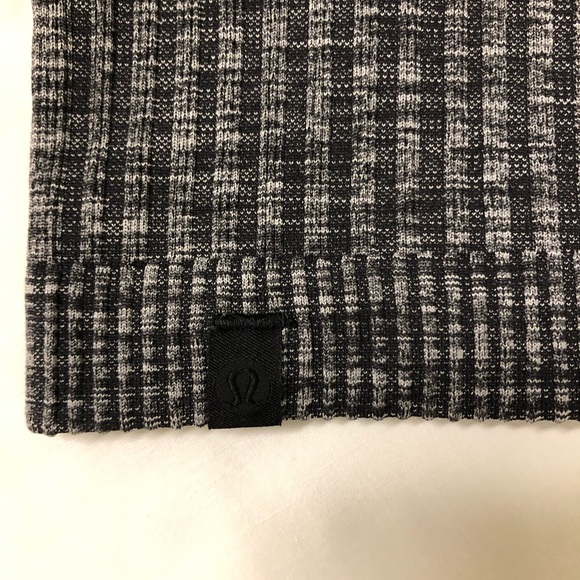 Lululemon Rest Less Pullover - Size 6, HB - Picture 5 of 6